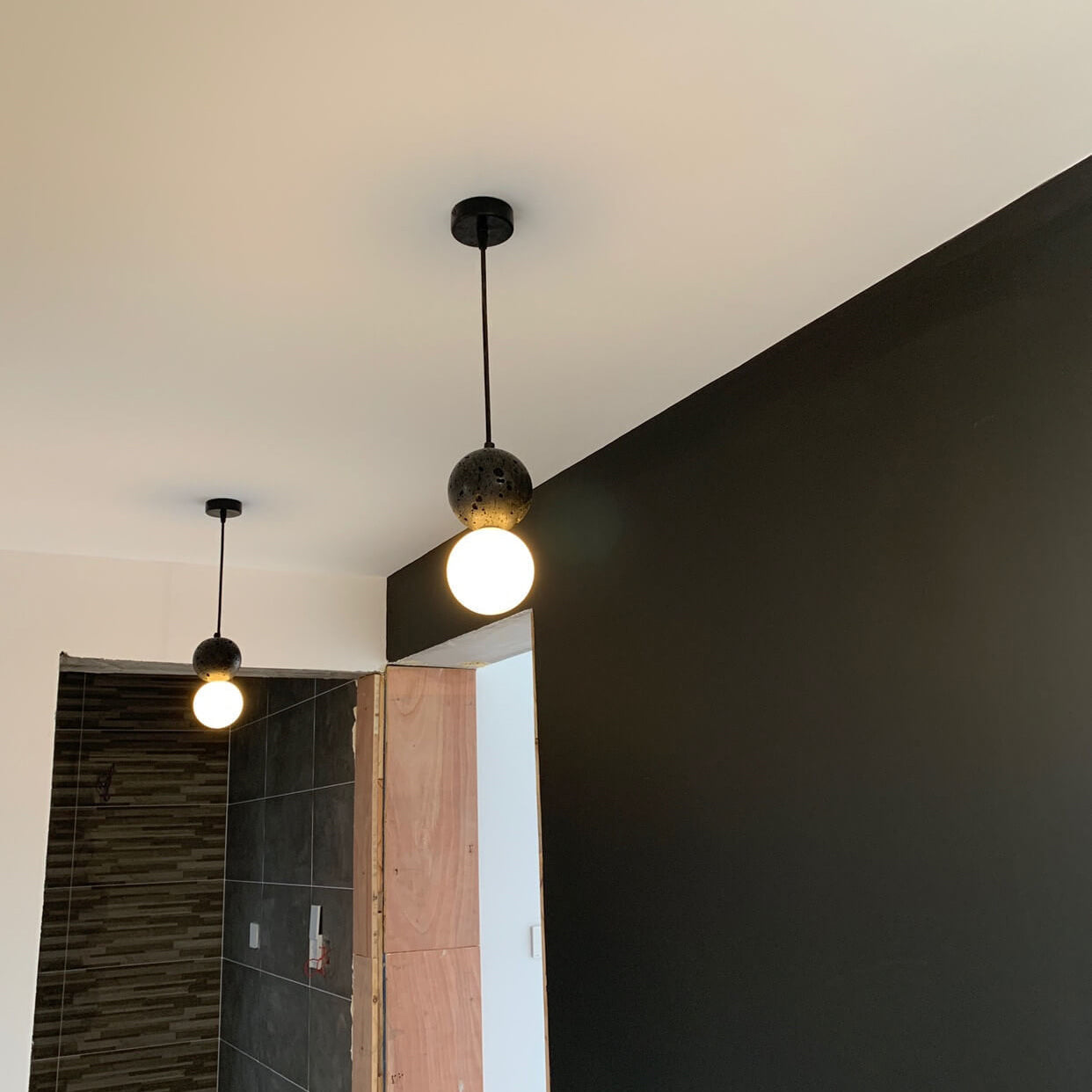 Zeitgenössische skandinavische Orb Terrazzo 1-Lampe Pendelleuchte für das Schlafzimmer
