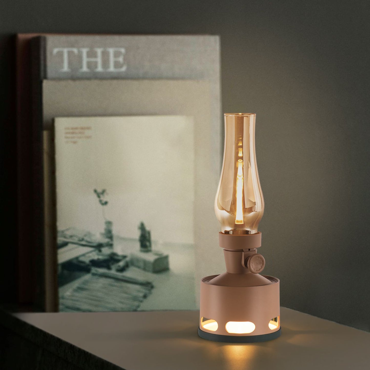 Vintage LED Lantern – Nostalgic Storm Lamp with Flame Effect & USB-C Battery, 4000mAh, Dimmable