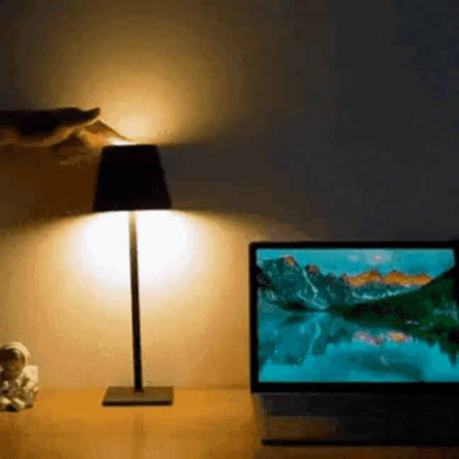 Nordia Light - Multifunktionale Kabelgebundene Aufladbare Tischlampe
