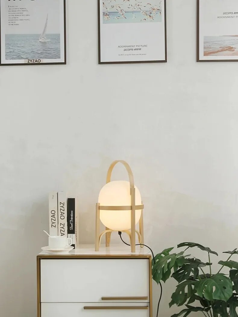 Moderne Tischlampe aus Holz – Stilvolle LED Beleuchtung für Wohnzimmer & Schlafzimmer