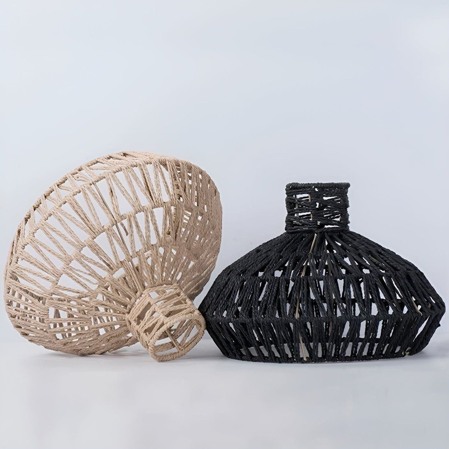 AntiqueWeave Lamp - Antike Lampe Aus Hand geflochtenem Rattan