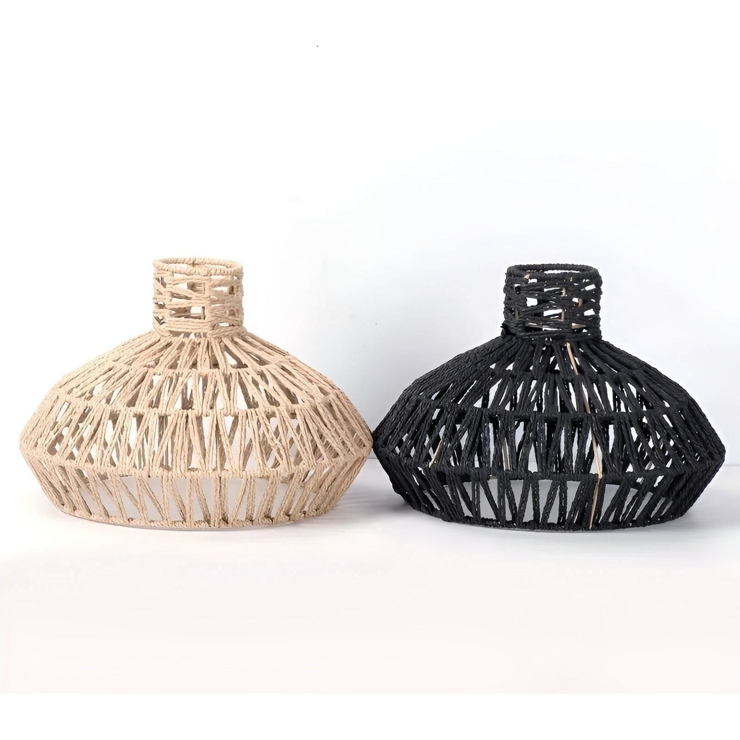 AntiqueWeave Lamp - Antike Lampe Aus Hand geflochtenem Rattan