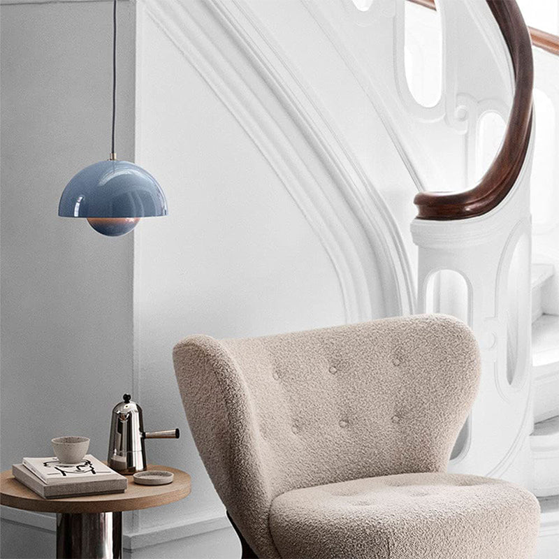 Elegant LED pendant lamp in flowerpot design – Adjustable & modern for bedrooms & living spaces