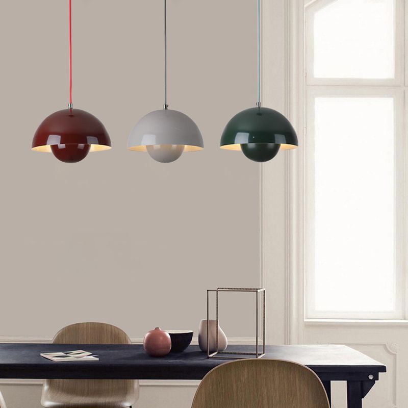 Elegant LED pendant lamp in flowerpot design – Adjustable & modern for bedrooms & living spaces
