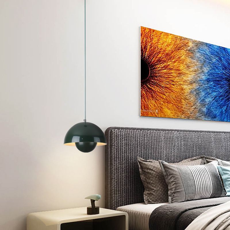 Elegant LED pendant lamp in flowerpot design – Adjustable & modern for bedrooms & living spaces