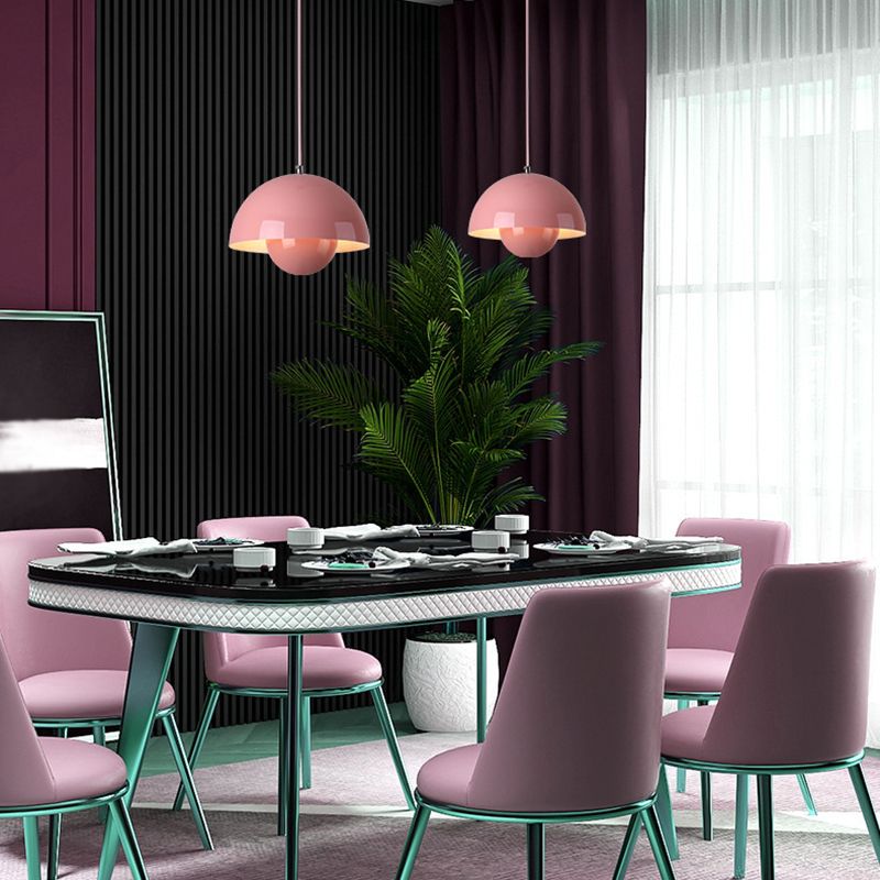 Elegant LED pendant lamp in flowerpot design – Adjustable & modern for bedrooms & living spaces