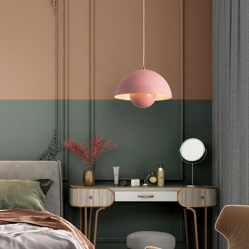 Elegant LED pendant lamp in flowerpot design – Adjustable & modern for bedrooms & living spaces