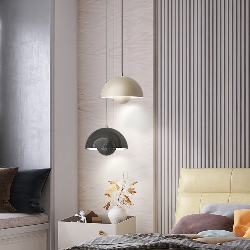 Elegant LED pendant lamp in flowerpot design – Adjustable & modern for bedrooms & living spaces