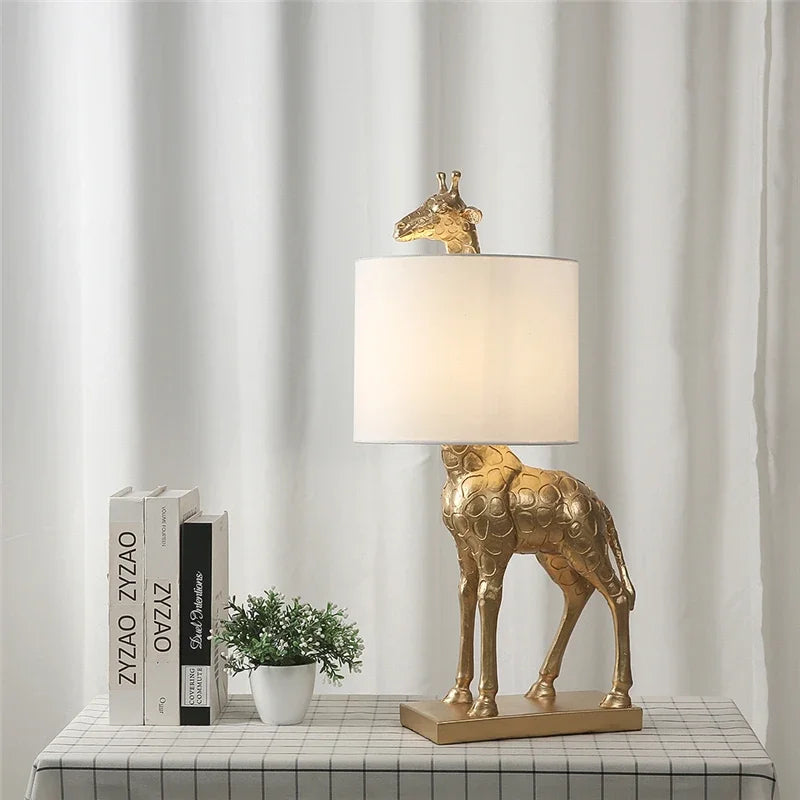 Giraffe Harz Tischlampe – Exklusive Tierfigur Leuchte im Safari-Stil für Wohnzimmer & Schlafzimmer