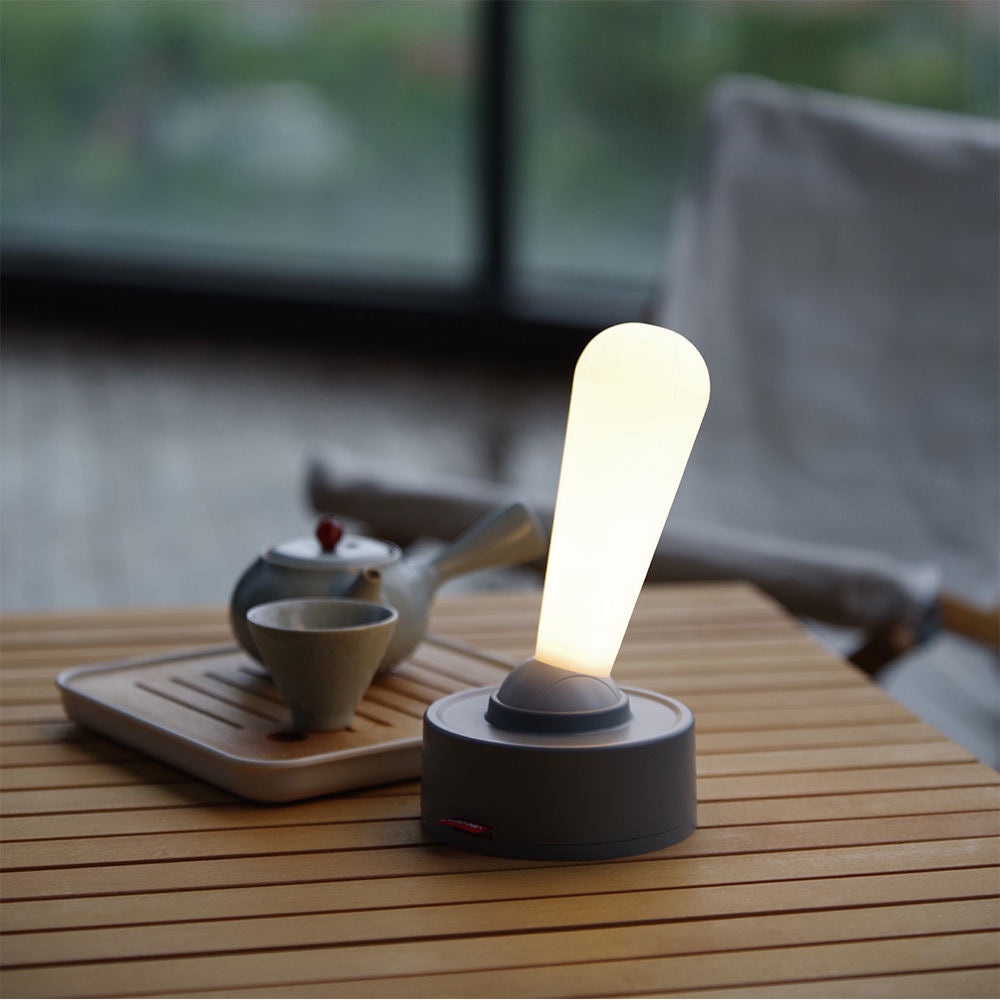 Retro table lamp with toggle switch – Rechargeable LED light in minimalist design with touch function and two brightness levels
