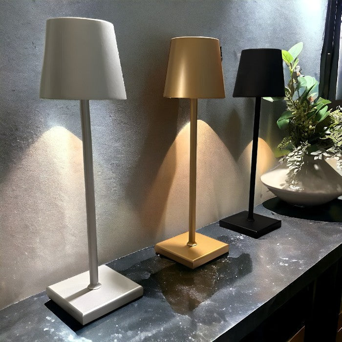 Nordia Light - Multifunktionale Kabelgebundene Aufladbare Tischlampe