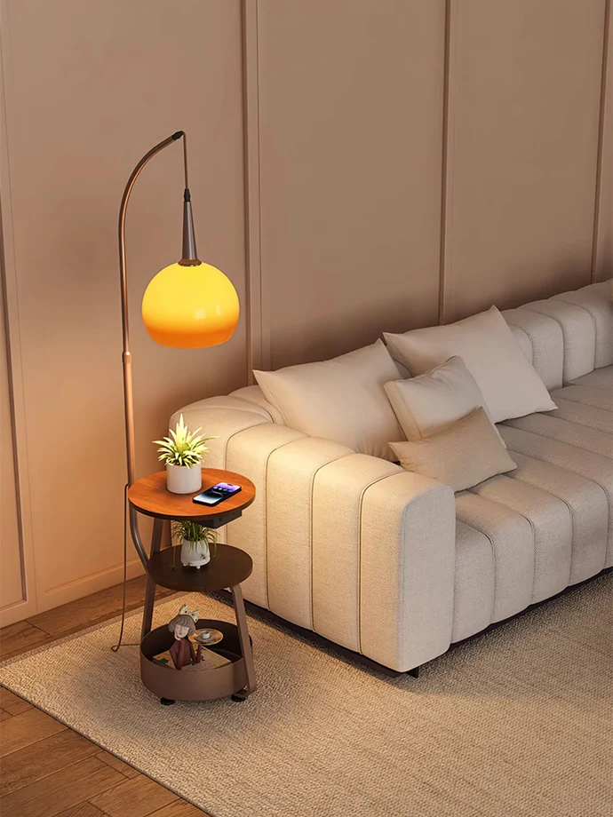 Bauhaus-inspirierter Nachttisch mit integrierter LED-Lampe – E27-Fassung, Metall-Holz-Glas-Mix, funktionales Designstück