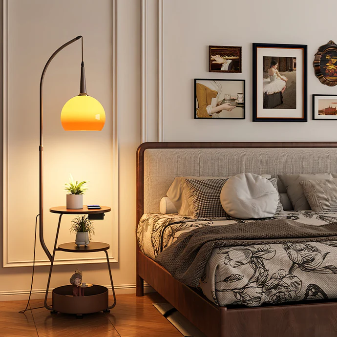 Bauhaus-inspirierter Nachttisch mit integrierter LED-Lampe – E27-Fassung, Metall-Holz-Glas-Mix, funktionales Designstück