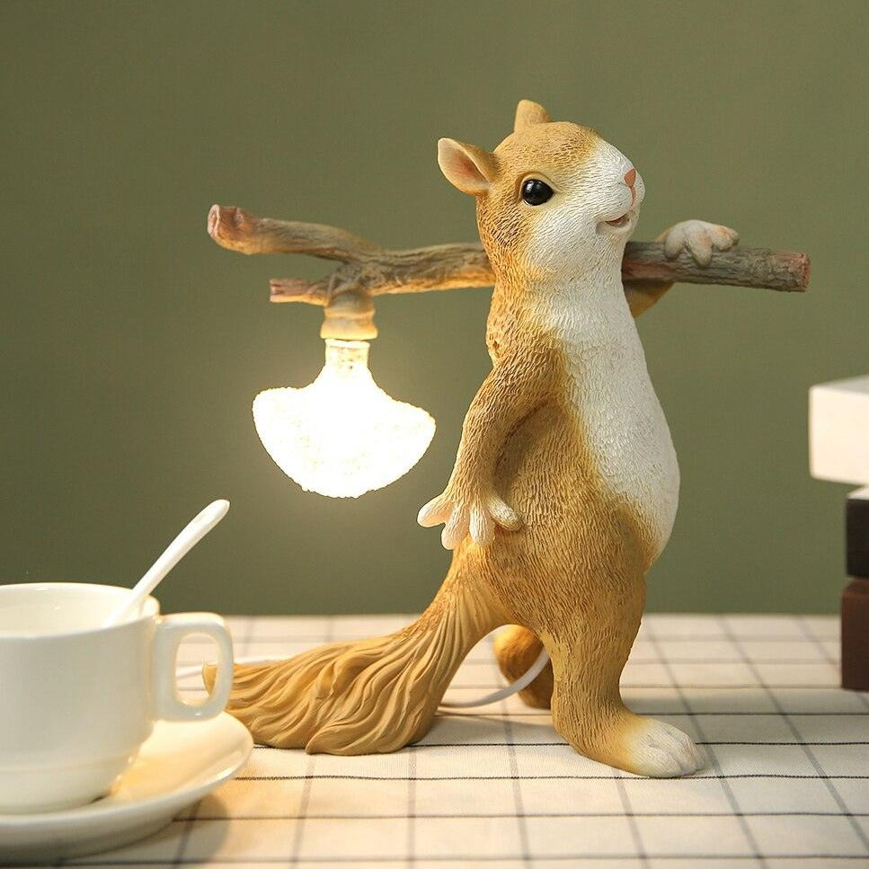 Squirrel table lamp – quirky design with G9 socket, LED compatible, resin & glass, Ø25 cm