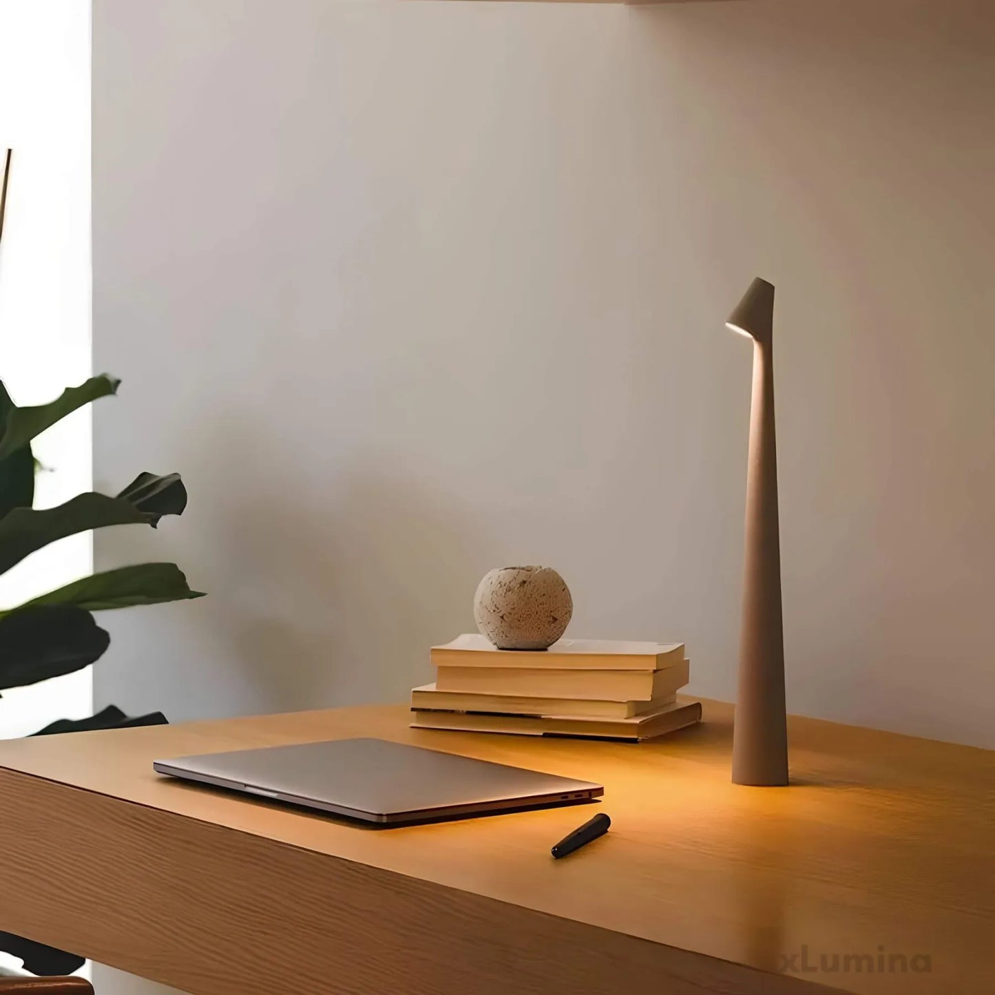 Nordische Minimalistische LED-Tischlampe | Kabellos | Dimmbar | Leselampe | Esszimmerbeleuchtung