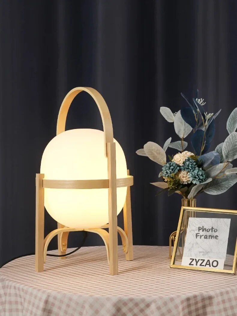 Moderne Tischlampe aus Holz – Stilvolle LED Beleuchtung für Wohnzimmer & Schlafzimmer