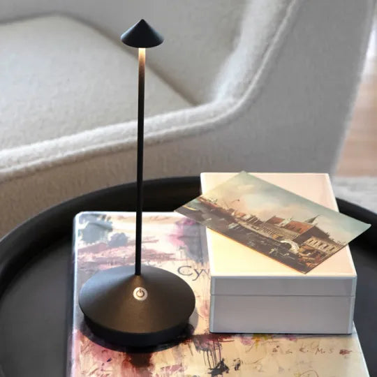 Kabellose LED Tischleuchte - Stimmungsvolle Beleuchtung | ClarityGlow