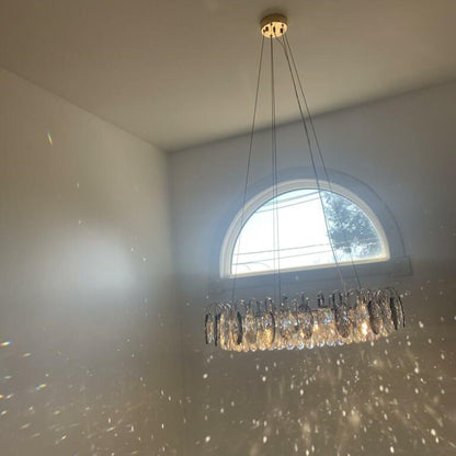 Eleganter Kristall Kronleuchter für Wohnzimmer & Esszimmer – Luxus Deckenlampe mit Tropfen-Kristallen & Goldrahmen – Modern Glamour Design