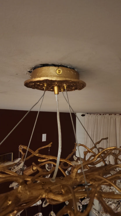 Luxuriöser Kristall Kronleuchter in Blätter-Design – Designer Hängeleuchte für Wohnzimmer, Esszimmer & Hotel – Goldene Äste & Glaskristalle