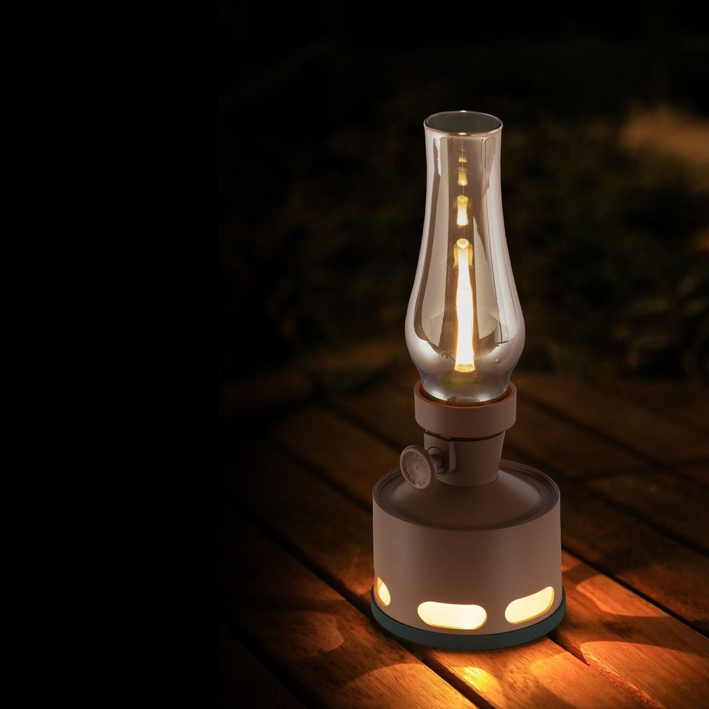 Vintage LED Lantern – Nostalgic Storm Lamp with Flame Effect & USB-C Battery, 4000mAh, Dimmable