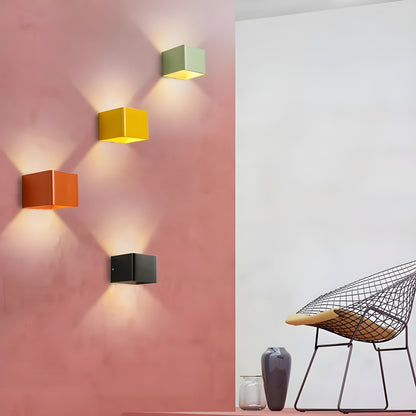 GlowBurst Light - Moderne Quadratische LED-Wandleuchte