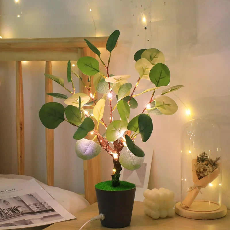 Weihnachtliche LED-Zweiglichter im Blätterdesign – Warmweiß, USB-betrieben, dekorative Tischleuchte mit Topf, 34 cm hoch