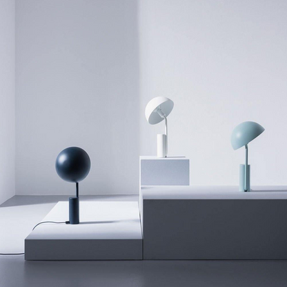 Moderne Tischlampe mit verstellbarem Schirm – E27-Fassung, Metall, geometrisches Design, LED-kompatibel