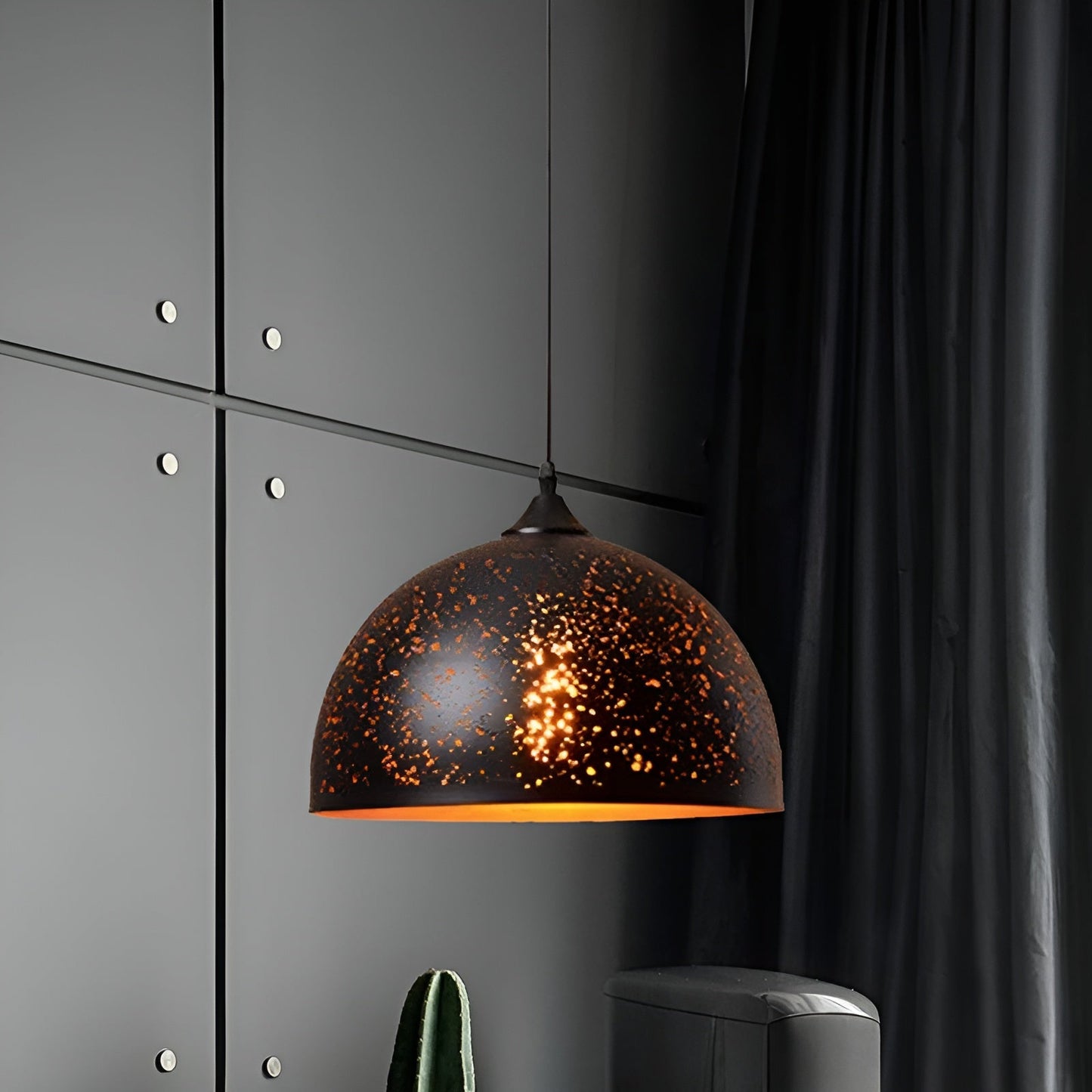 ShadowFlare Light – Dekorative Metall-Pendelleuchte