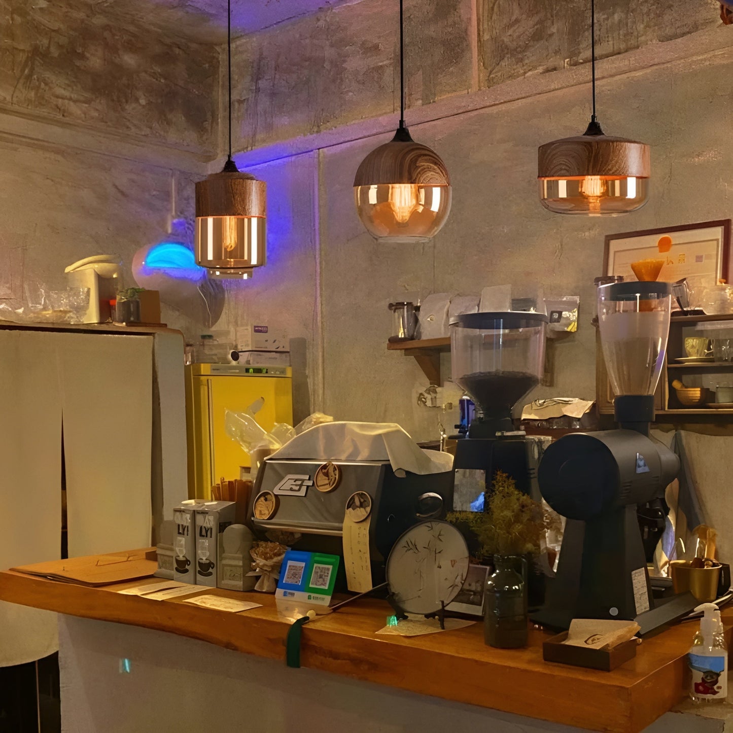 ModiGlass Light - Moderne Holzleuchte aus getöntem Glas