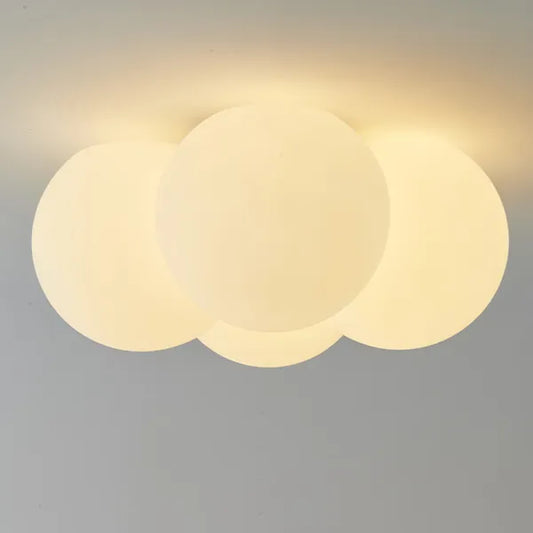 Moderne Deckenleuchte für ruhige Atmosphäre - LED-Deckenlampe im minimalistischen Design, ideal für Schlafzimmer und Wohnzimmer, energiesparend und elegant