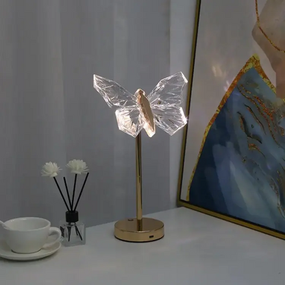 Butterfly Crystal Tischlampe – LED-Dekoleuchte mit Schmetterlingsdesign, Acryl & Metall, warmweißes Licht