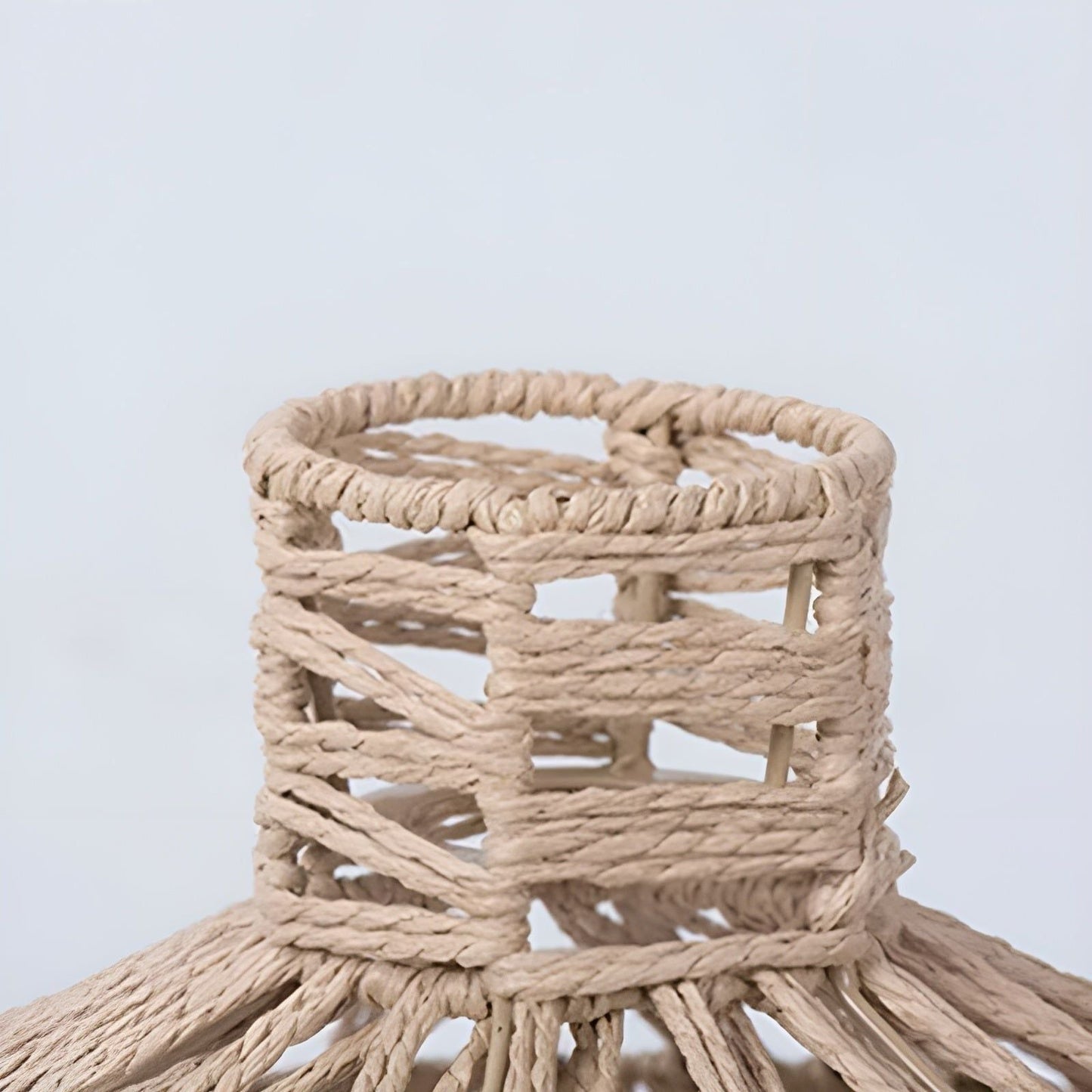 AntiqueWeave Lamp - Antike Lampe Aus Hand geflochtenem Rattan