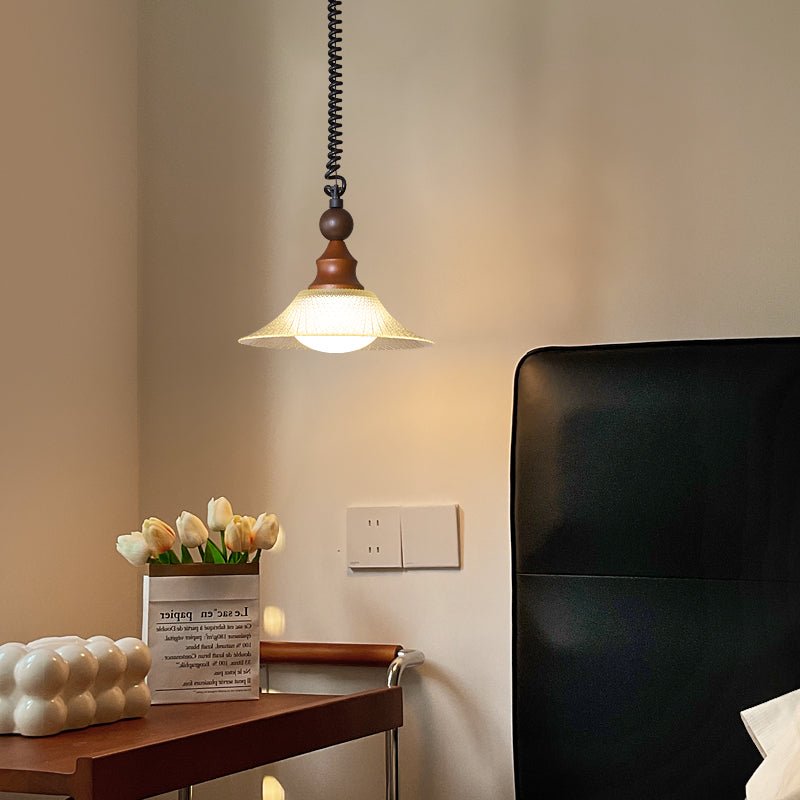 Retro Pendelleuchte mit gefaltetem Glasschirm & Holzdetails – Vintage Hängelampe für Küche, Esszimmer & Wohnzimmer – Höhenverstellbar & stilvoll