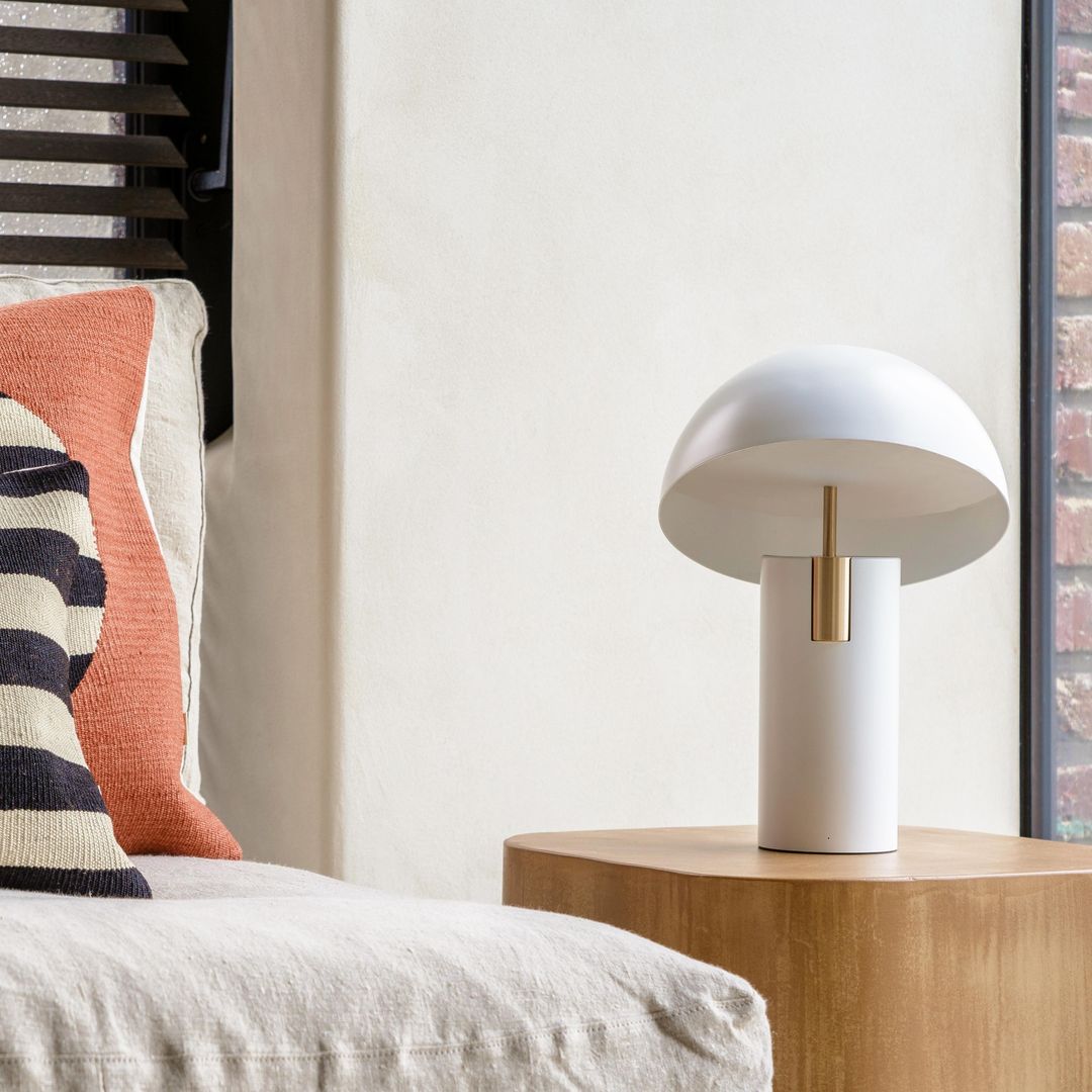 Minimalist designer table lamp for office & living room – metal, half-dome design, modern ambient light, elegant industrial look