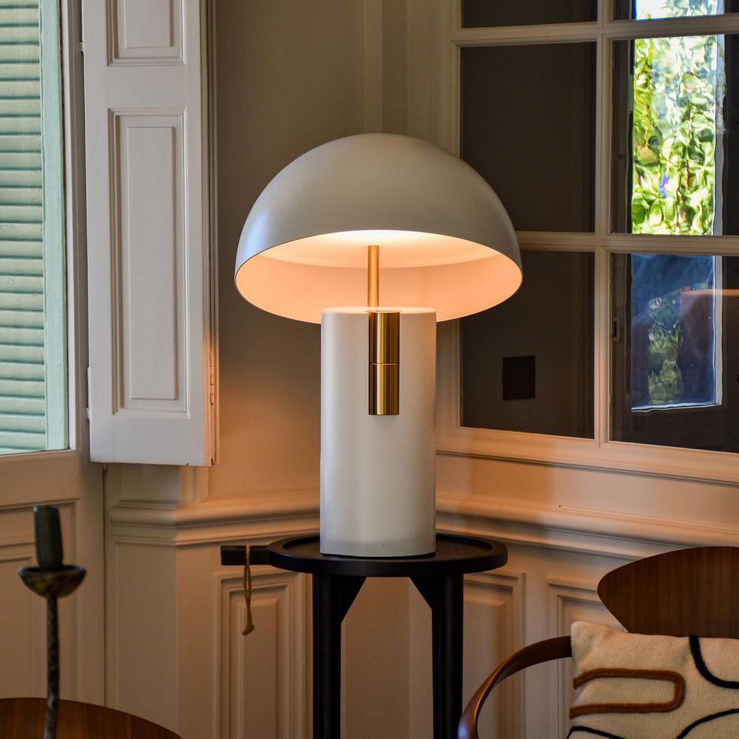 Minimalist designer table lamp for office & living room – metal, half-dome design, modern ambient light, elegant industrial look