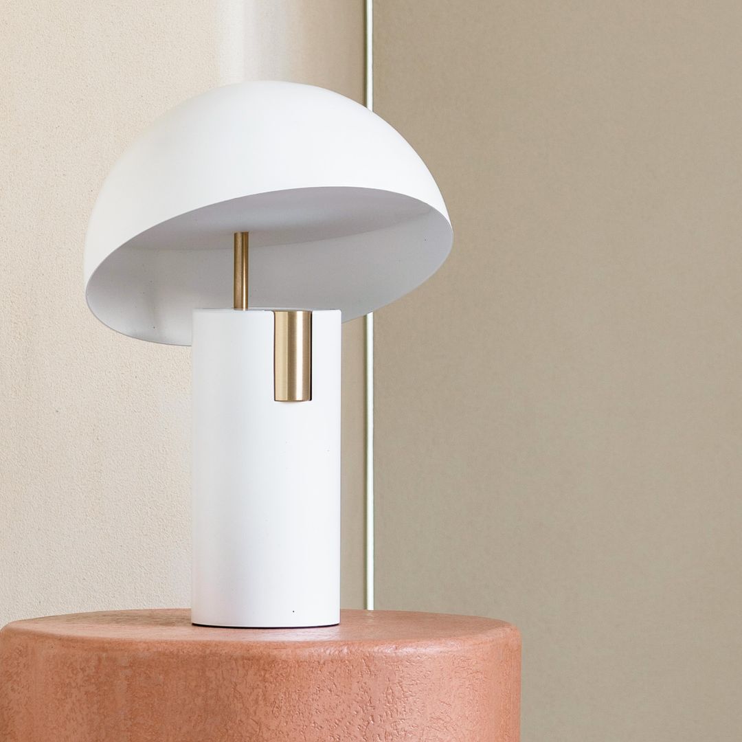 Minimalist designer table lamp for office & living room – metal, half-dome design, modern ambient light, elegant industrial look