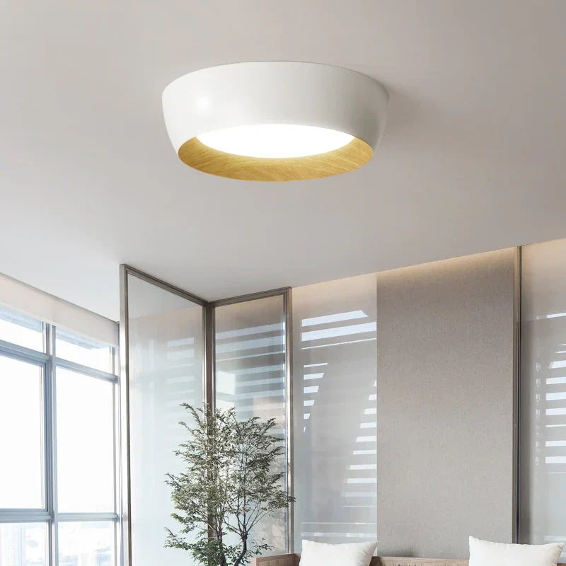 Moderne LED-Deckenleuchte mit Holzdetail – Minimalistische Aufputzlampe für Wohnzimmer, Küche & Flur – Skandinavisches Design & warmes Licht