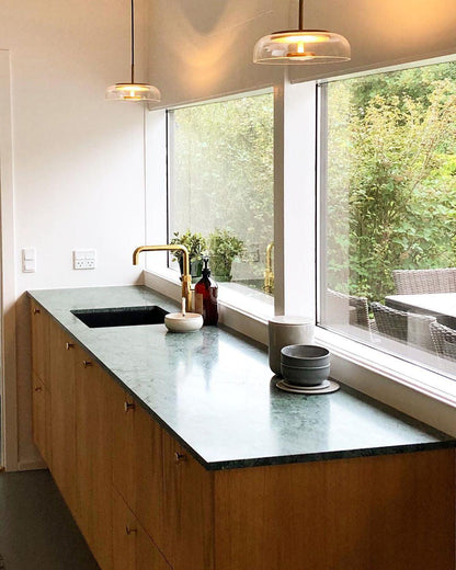 Moderne Pendelleuchten im Mix-Design – Hängelampen mit Klarglas, Rauchglas & Chrom für Esszimmer, Küche & Loft