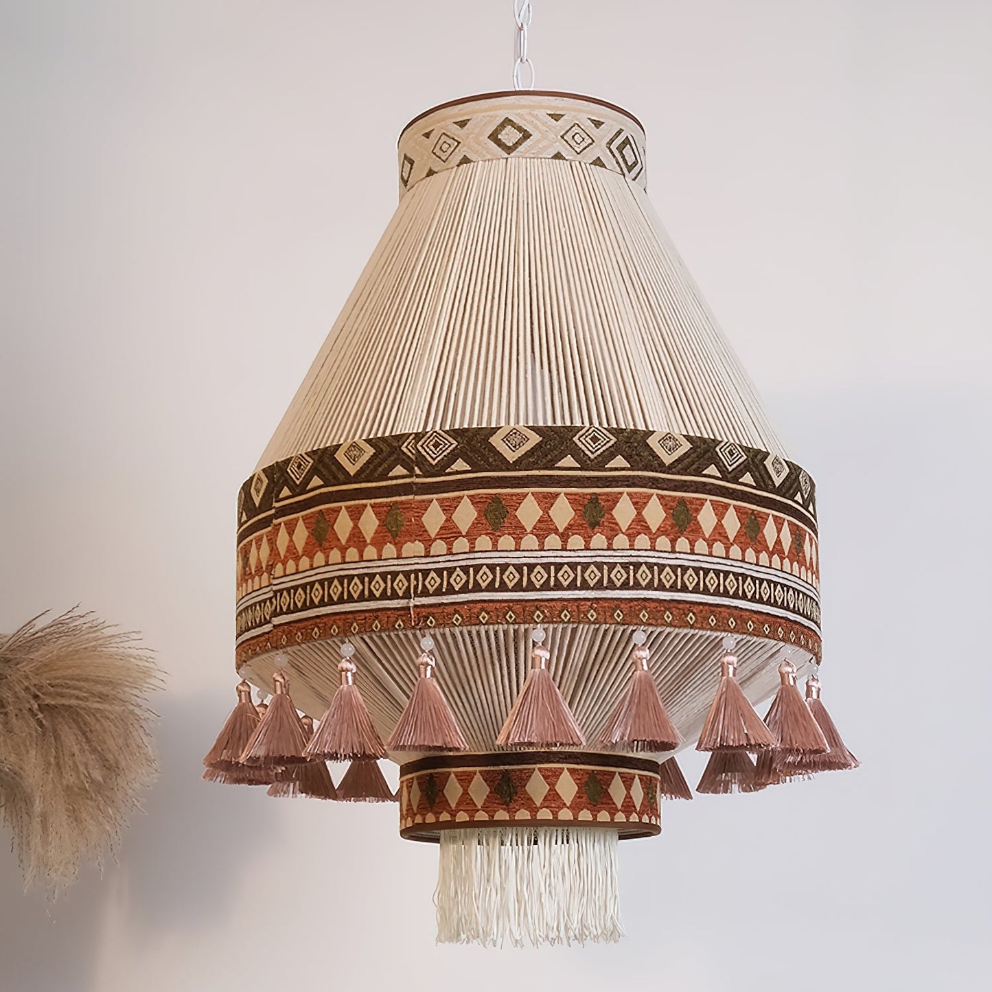 Boho Pendelleuchte mit Faltenstoff und Tribal-Muster – Handgefertigter Look für Wohnzimmer, Essbereich oder Café