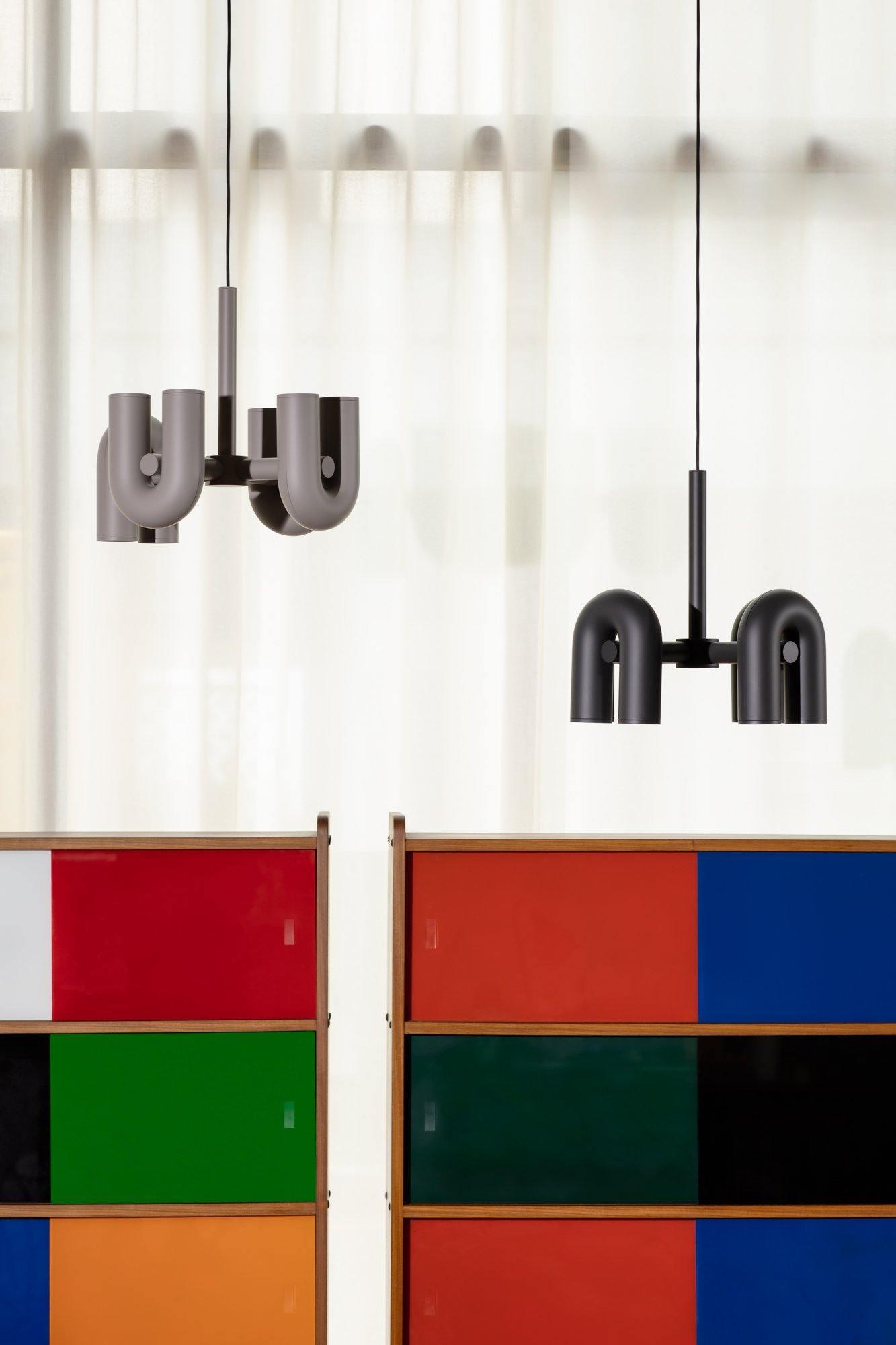 Moderne Designer-Hängelampe mit skulpturalem Rohr-Design – Eyecatcher für Wohnzimmer, Loft & Essbereich – Kreative Deckenleuchte mit Industrial-Touch