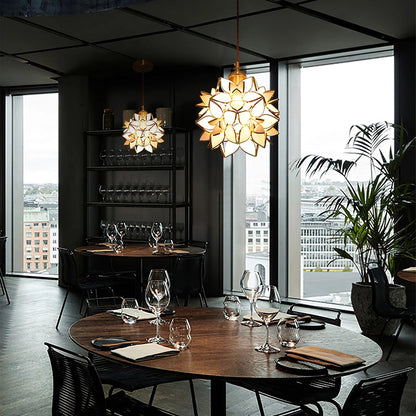 Künstlerische Pendelleuchte in Blütenform – Dekorative Hängelampe für Wohnzimmer, Schlafzimmer & Lounge-Bereich