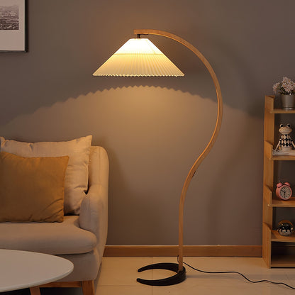 Retro Stehlampe mit geschwungenem Holzfuß & Falt-Lampenschirm – Design Stehleuchte für Wohnzimmer & Leseecke