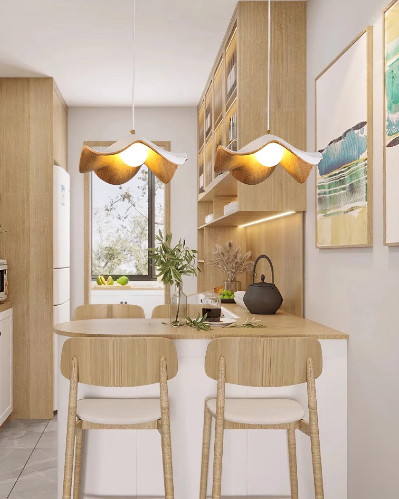 Wellenförmige Pendelleuchte in Holz-Optik – Moderne Hängelampe für Esszimmer, Küche & Wohnzimmer