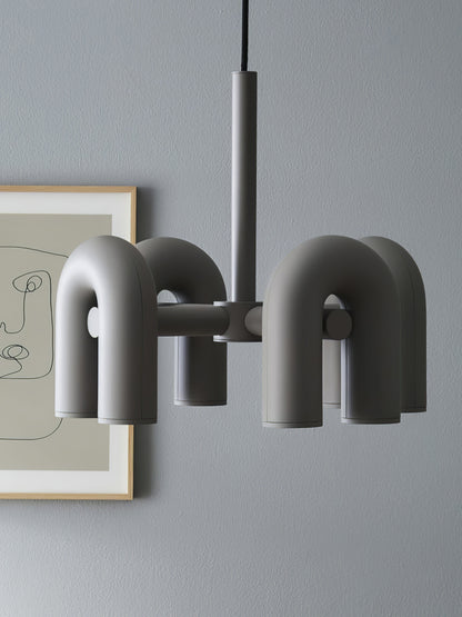 Moderne Designer-Hängelampe mit skulpturalem Rohr-Design – Eyecatcher für Wohnzimmer, Loft & Essbereich – Kreative Deckenleuchte mit Industrial-Touch