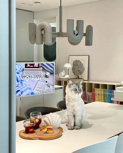 Moderne Designer-Hängelampe mit skulpturalem Rohr-Design – Eyecatcher für Wohnzimmer, Loft & Essbereich – Kreative Deckenleuchte mit Industrial-Touch