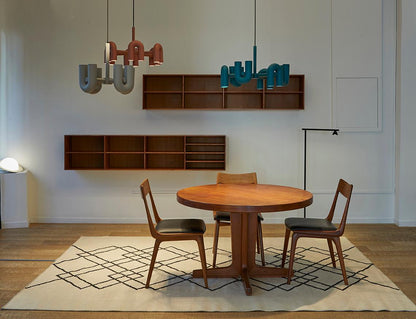 Moderne Designer-Hängelampe mit skulpturalem Rohr-Design – Eyecatcher für Wohnzimmer, Loft & Essbereich – Kreative Deckenleuchte mit Industrial-Touch