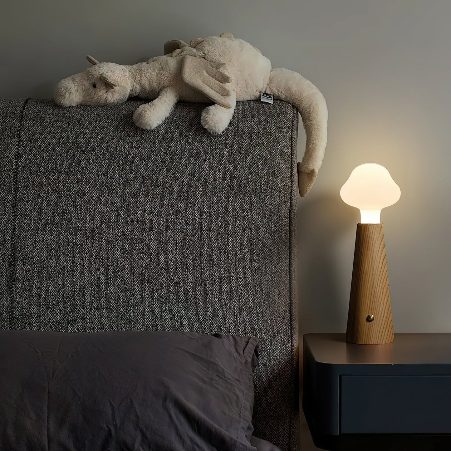 Cloudlet LED-Tischlampe – integriertes Licht in Wolkenform, 3 Farbtemperaturen, Holz-Metall-Acryl-Mix, H42 cm