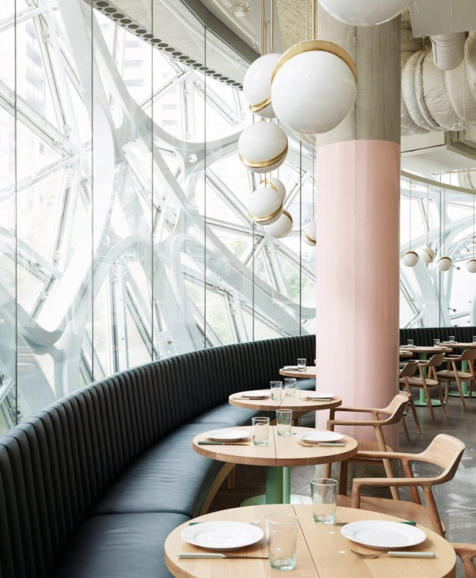 Moderne Pendelleuchte Kugel Design – Luxuriöse Hängelampe mit Messing Akzent für Wohnzimmer & Treppenhaus