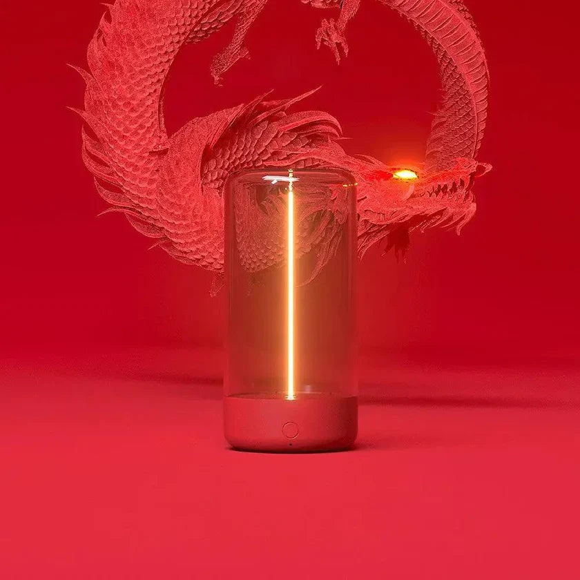 LED Tischlampe im Glaszylinder – Vintage Atmosphärenlicht mit geschwungenem Leuchtelement für Wohnzimmer, Schlafzimmer & Bar