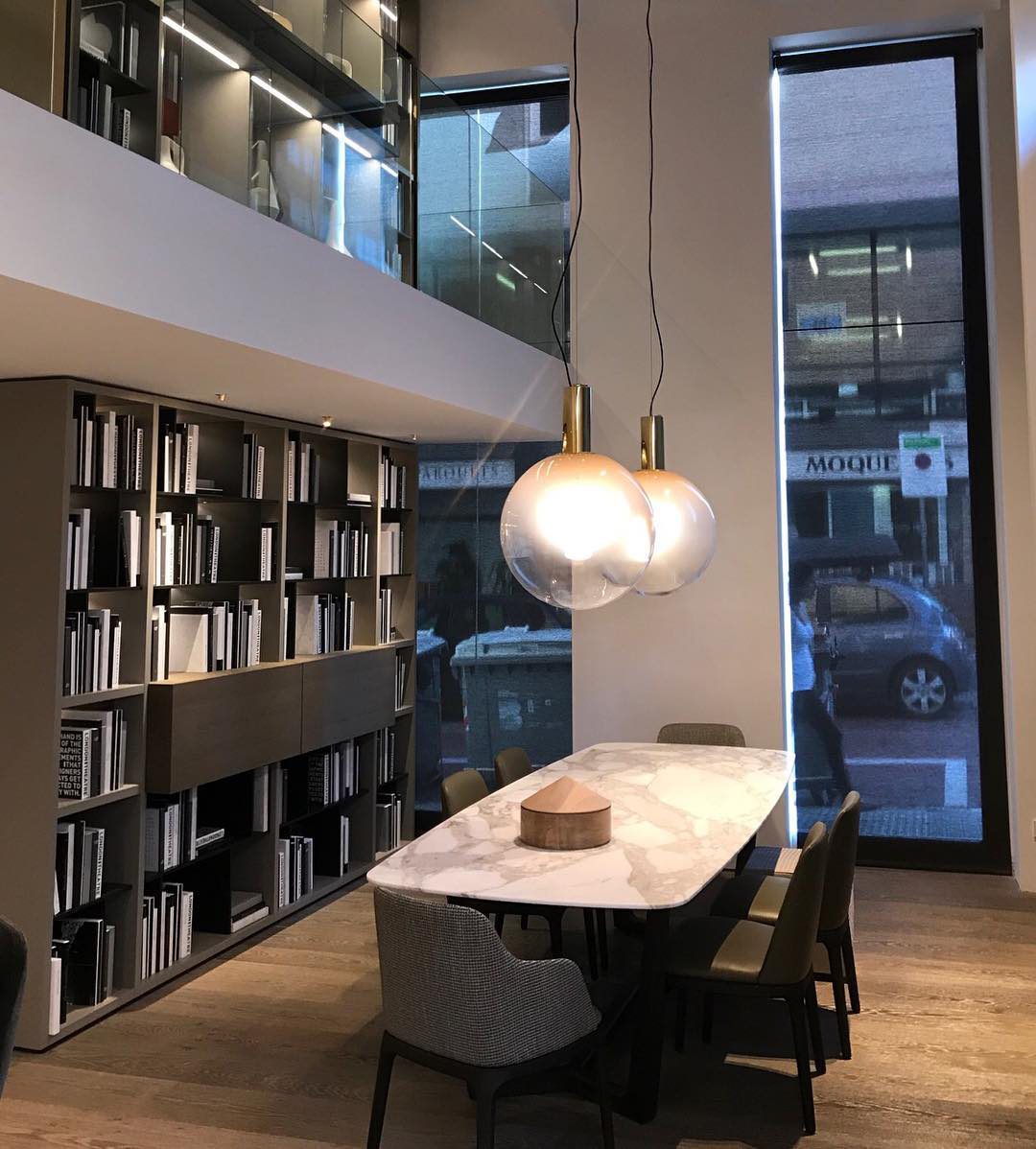 Moderne Pendelleuchte aus Glas & Messing – Design-Hängelampe für Esstisch & Wohnzimmer